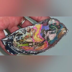 HANDMADE Resin Oyster 🦪 Mermaid Themed